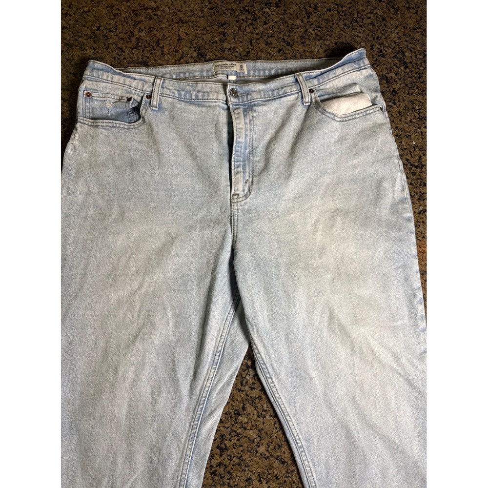 Abercrombie & Fitch Curve Love 90s Slim Straight Ultra High Rise Jeans Light 20R